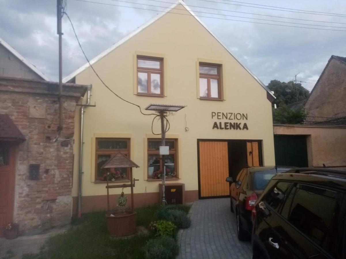 Penzion Alenka Valtice Luaran gambar