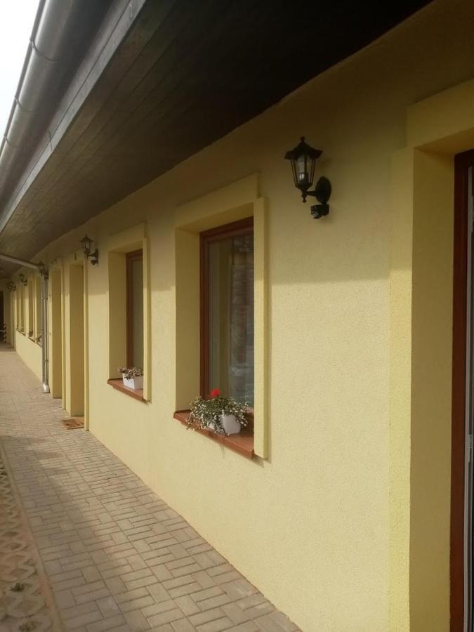 Penzion Alenka Valtice Luaran gambar