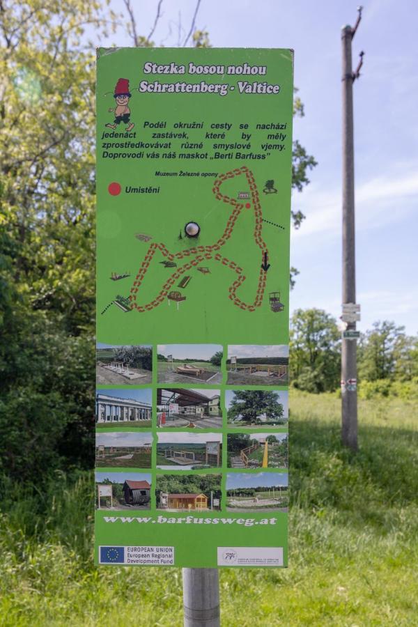 Penzion Alenka Valtice Luaran gambar