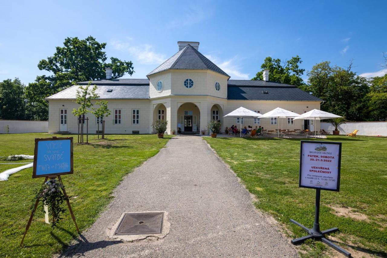 Penzion Alenka Valtice Luaran gambar